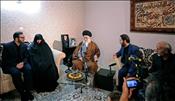 حضور رهبرانقلاب در منزل شهید همدانی