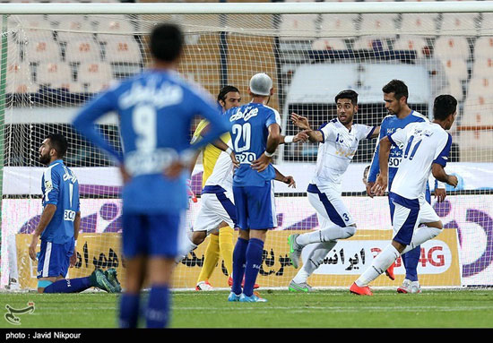 عکس: دیدار تیم‌های استقلال تهران و اهواز
